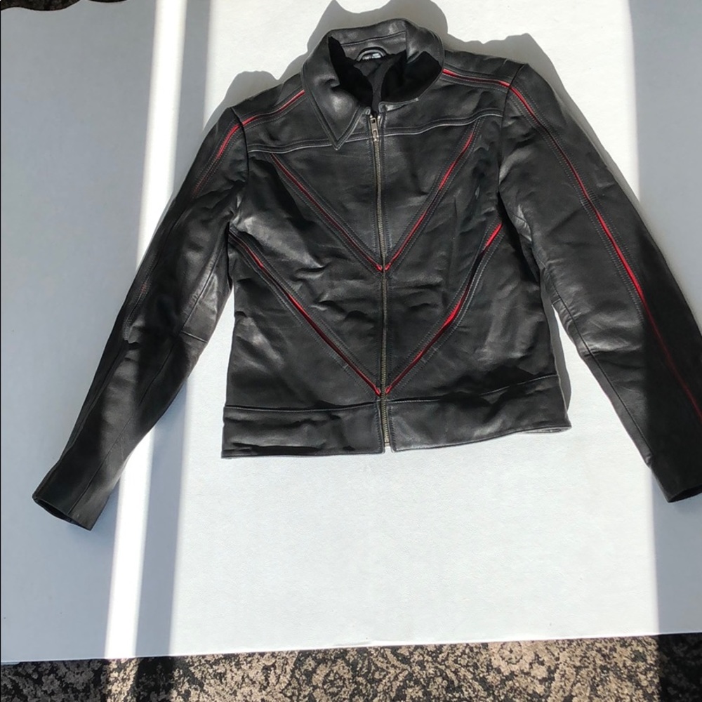 Woman’s Leather Jacket. Black w Red Stipe. Size M